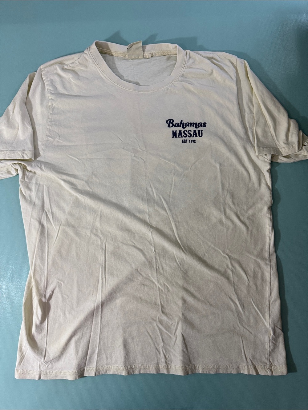 U.S Vintage Off White Short-Sleeve Tee with 'Bahamas Nassau' Size 2XL